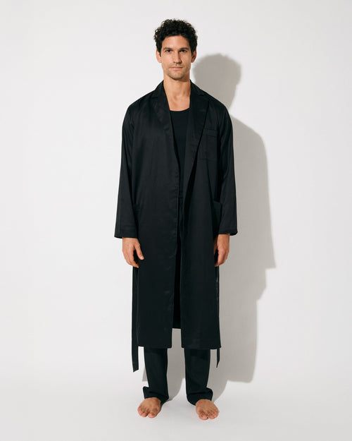 Model wearing Men