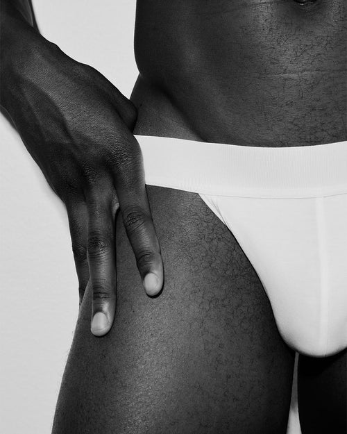 Model wearing Men