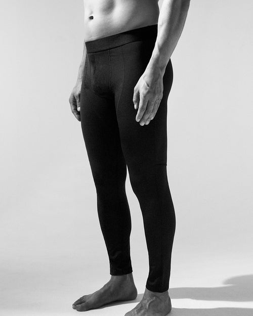 Side of Performance Leggings made of rPET - Mobilité Collection